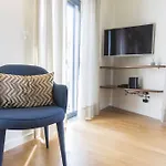 Graca Heartwarming Flat