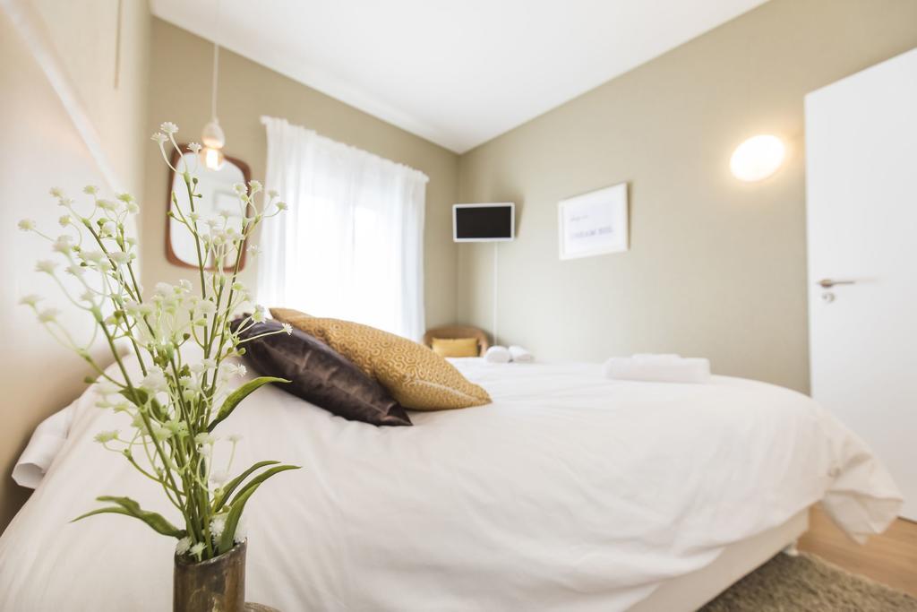Graca Heartwarming Flat *