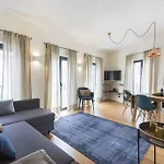 Graca Heartwarming Flat